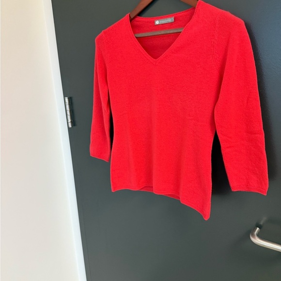 InCashmere S GUC coral V-Neck Sweater Fitted Style 3/4 sleeves - Picture 14 of 14